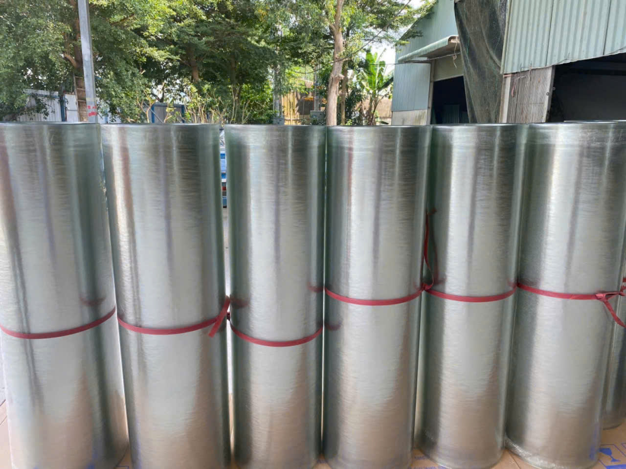 tôn cuộn phẳng khổ cao 1m và 1,2m ×30m